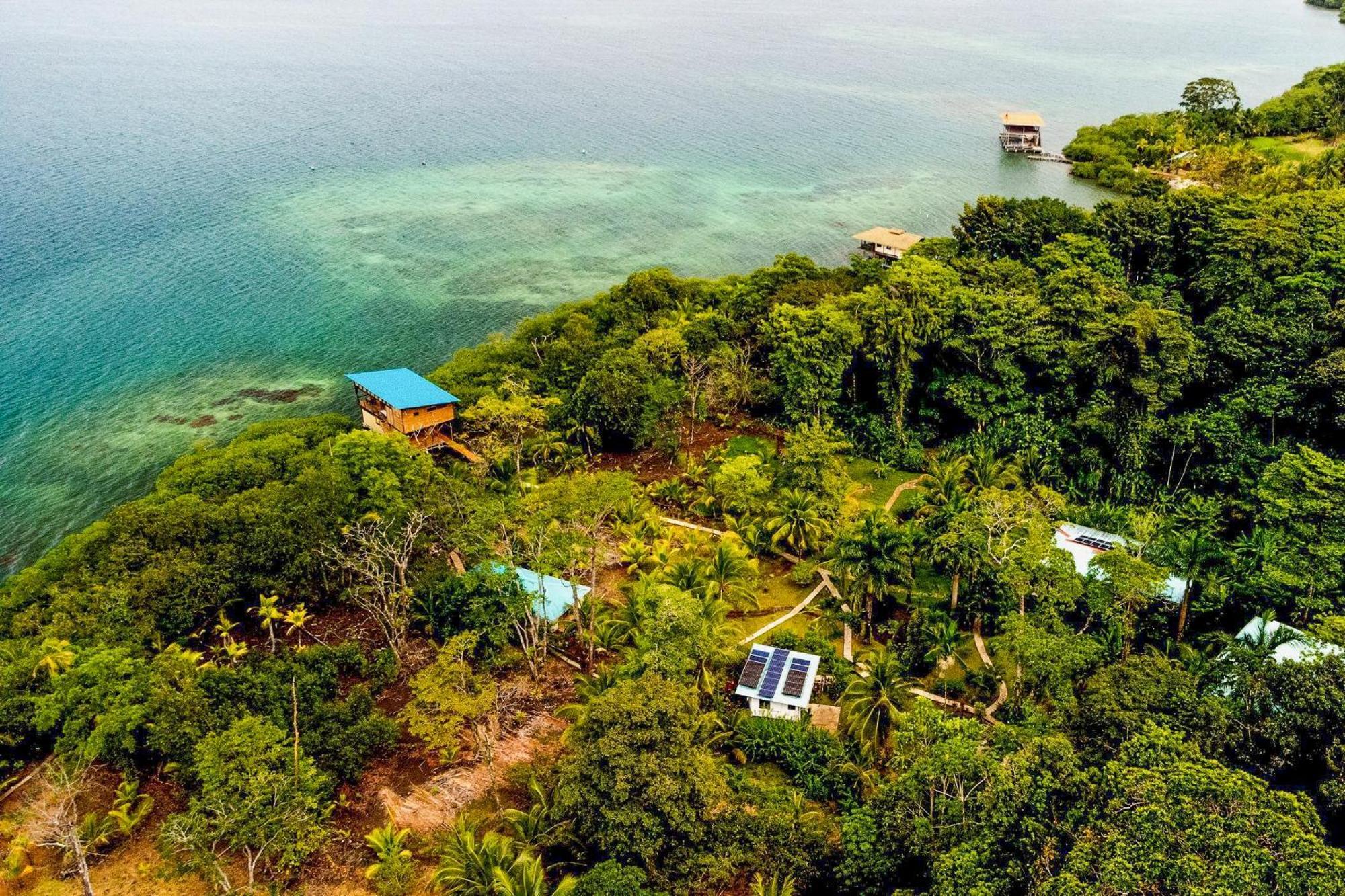 Roam Yoga & Wellness Lodge 보카스 타운 외부 사진